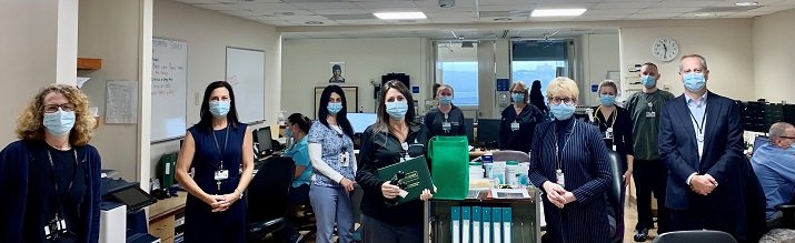 Diana Dixie receives DAISY Award